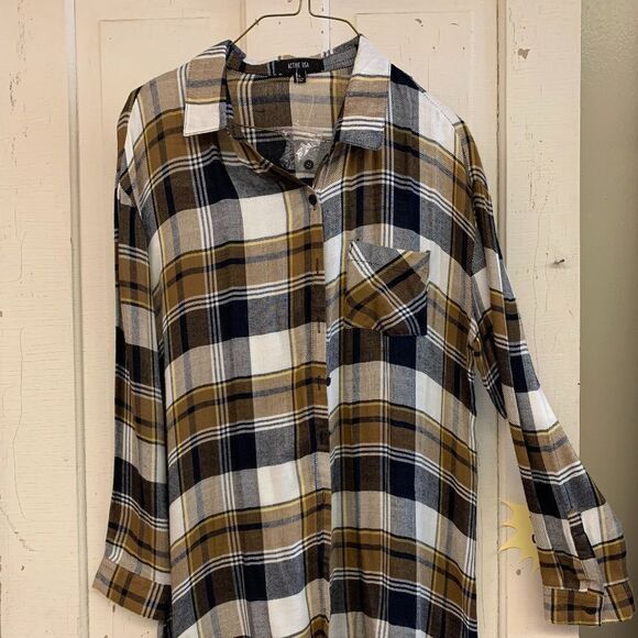 Active USA Tops - Active USA Plaid Shirt‎